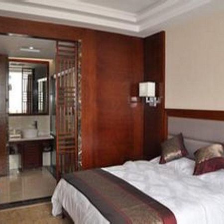 Kunming Begonia Hotel Bagian luar foto